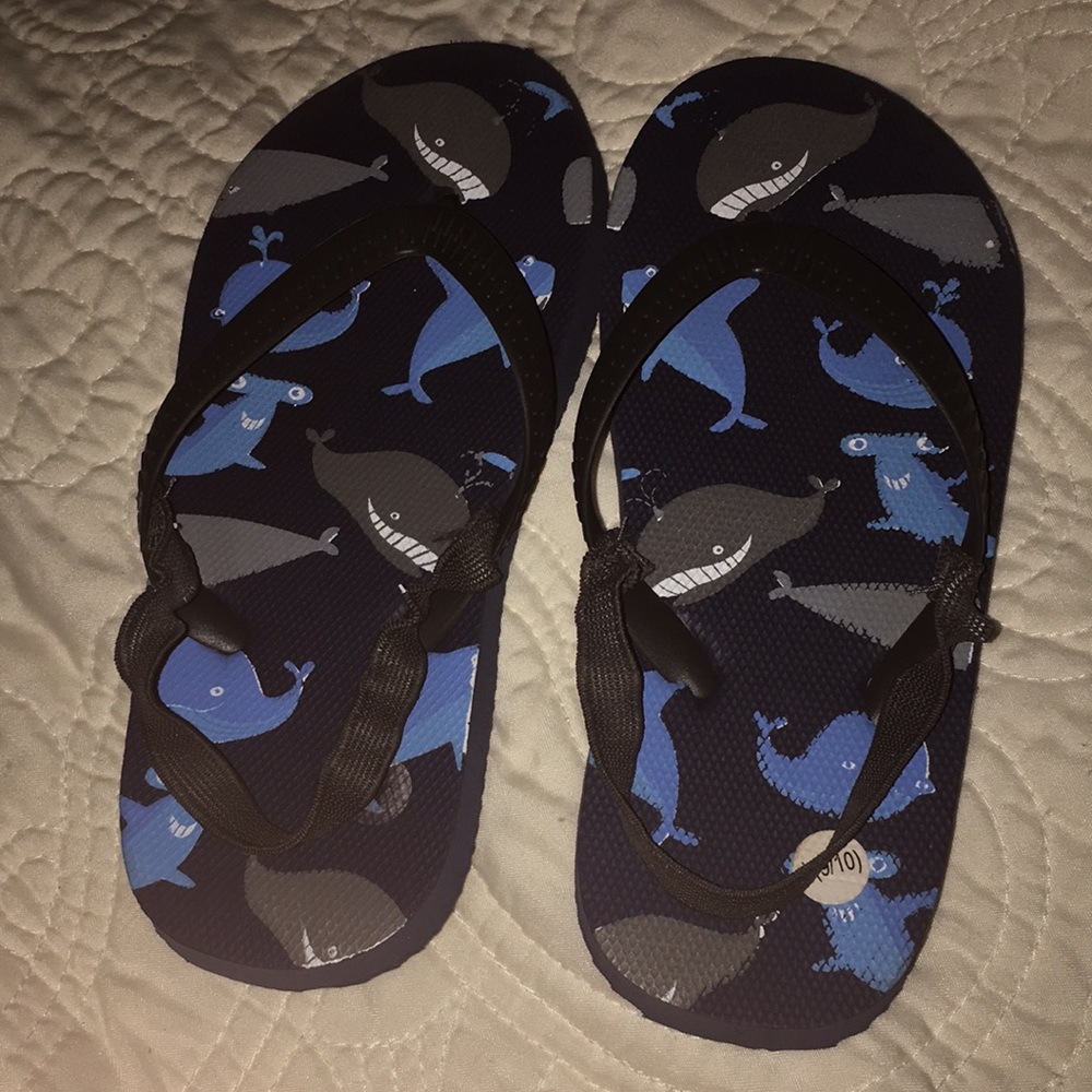 Toddler shark flip flops